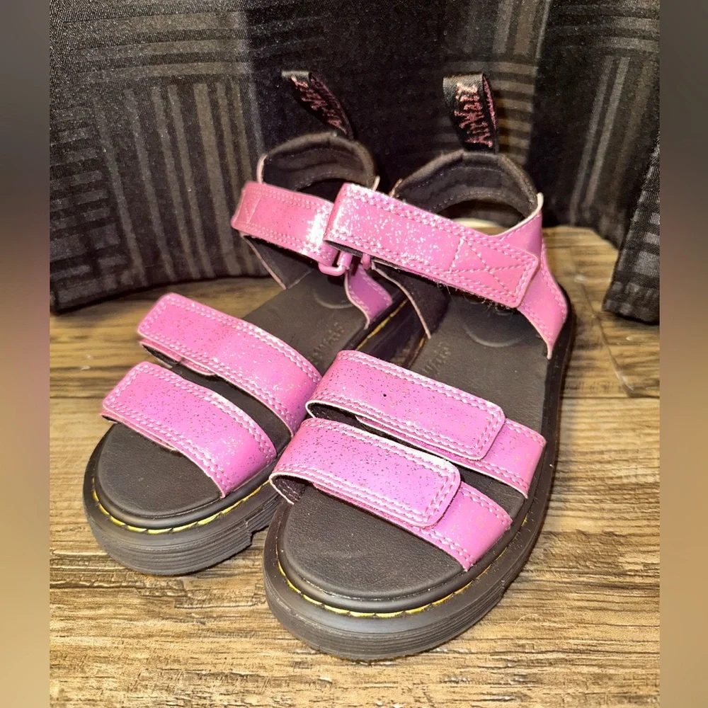 Dr. Martens Klaire J Soft Wair Little girl sandals